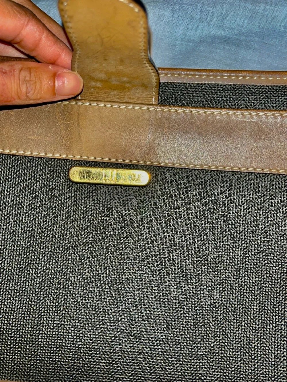 Dunhill Unisex Black and Brown leather Wristlet Clutch - Classic Two-Tone